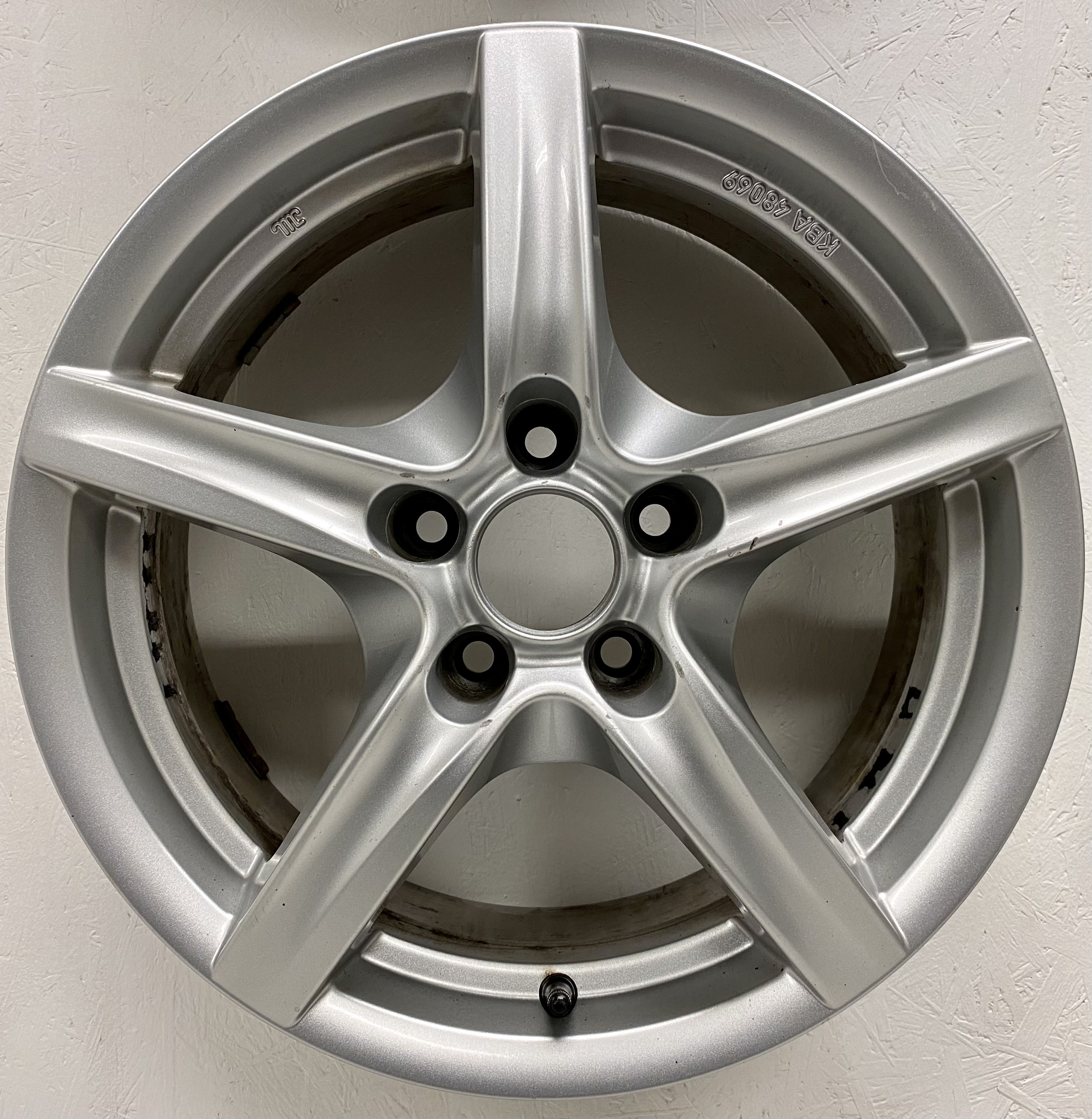 BEGAGNAT | 4 st | 16" ALUFÄLGAR Citroen C5 ALUTEC KBA48069 GR656 | 5x108 6.5x16 ET33 65.1 - 4
