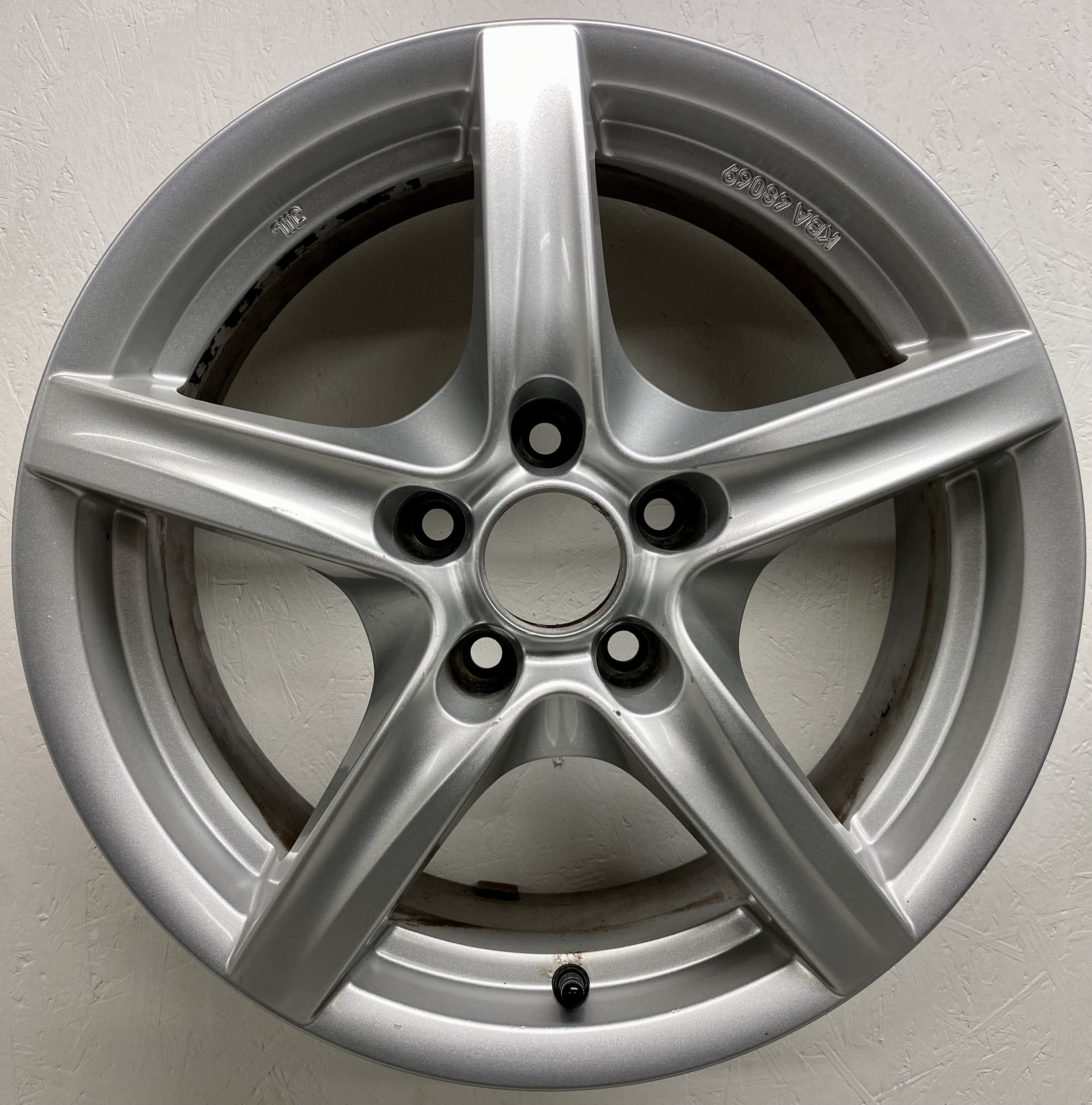 BEGAGNAT | 4 st | 16" ALUFÄLGAR Citroen C5 ALUTEC KBA48069 GR656 | 5x108 6.5x16 ET33 65.1 - 8