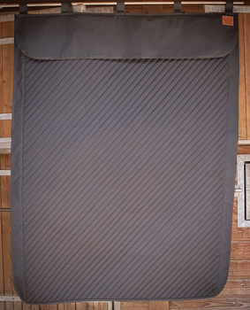 Paddock Stall Curtain – Black