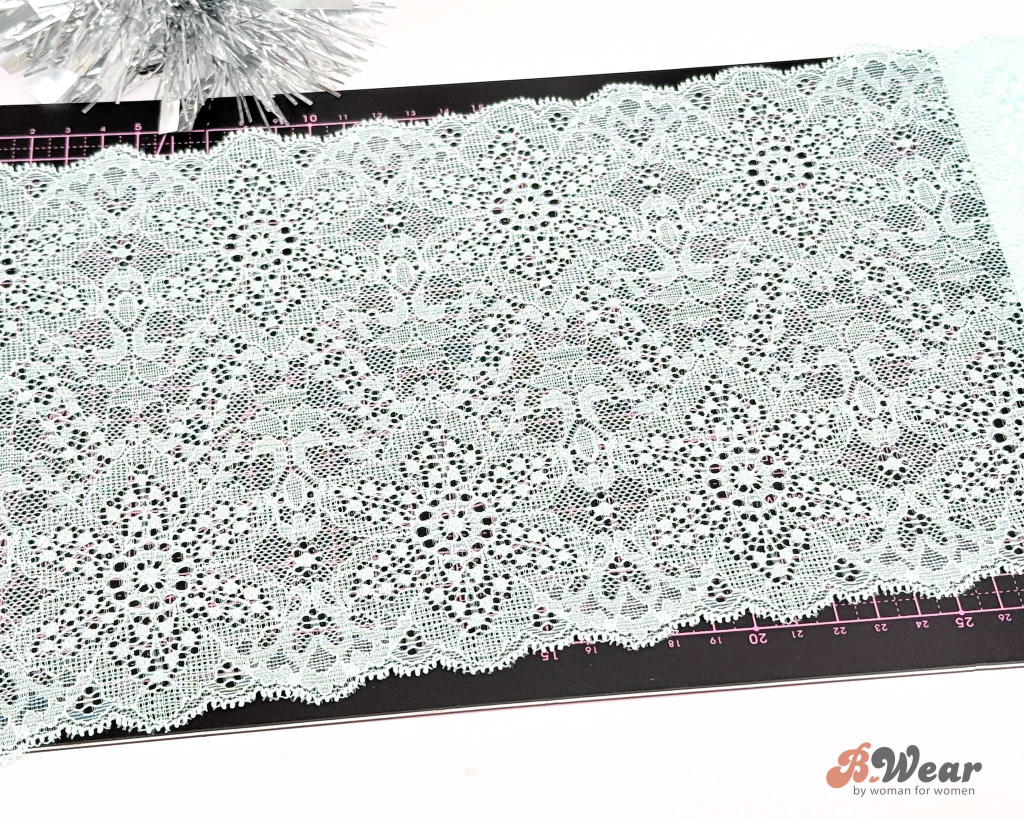Icy morn stretch lace with beautiful pattern - 20 cm - 2