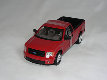Ford F 150  STX   1:24  Maisto