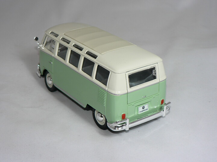 VW  Samba Buss  1:24  Maisto