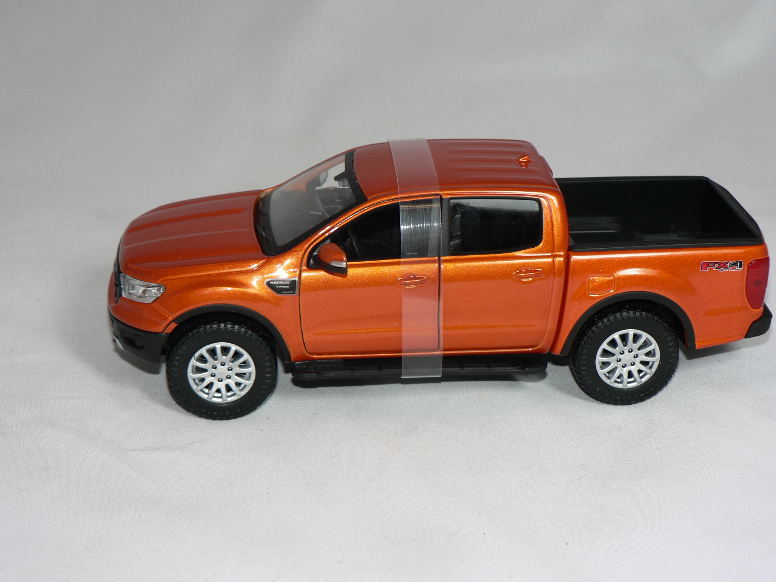Ford Ranger  2019  1;24  Maisto - 3