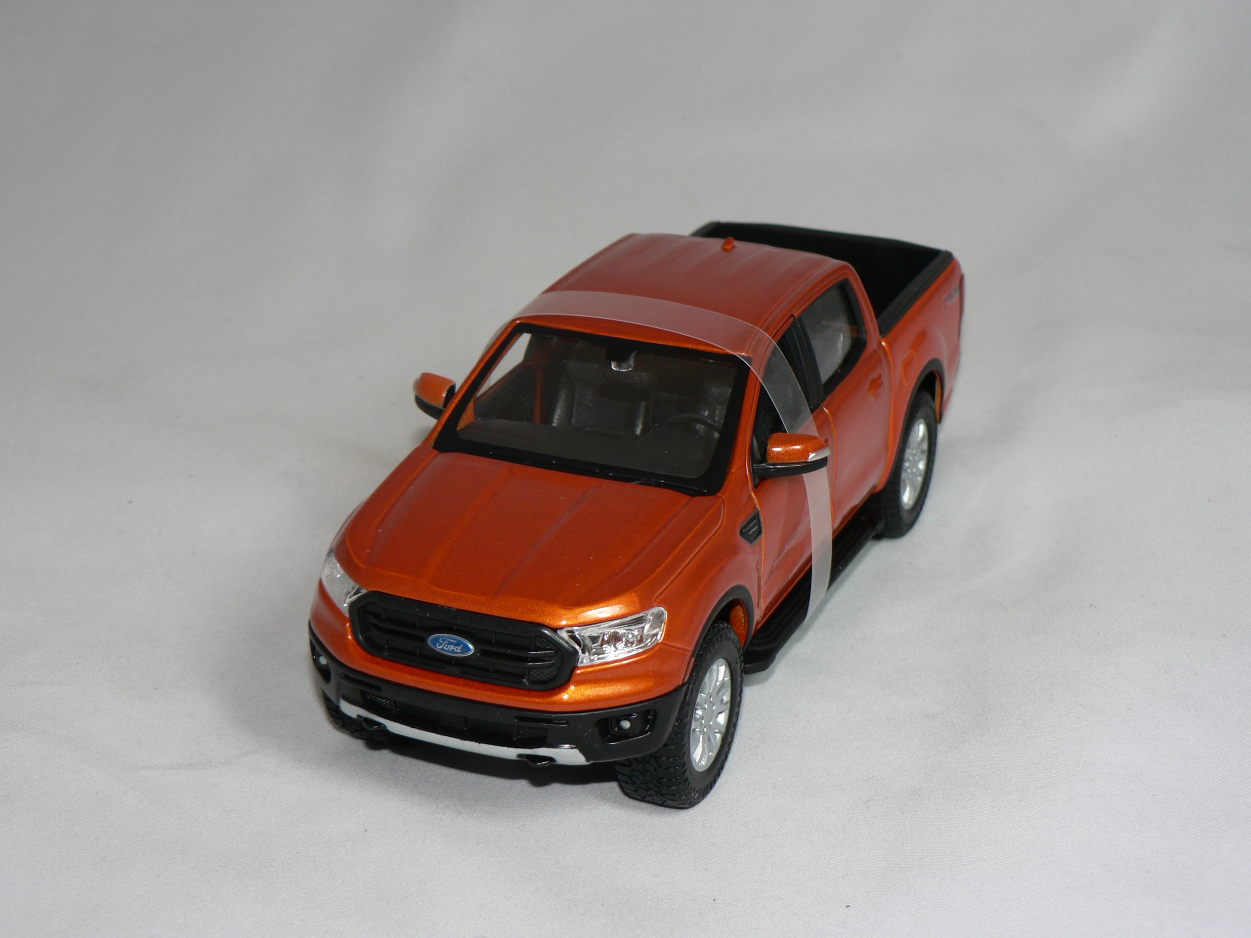 Ford Ranger  2019  1;24  Maisto