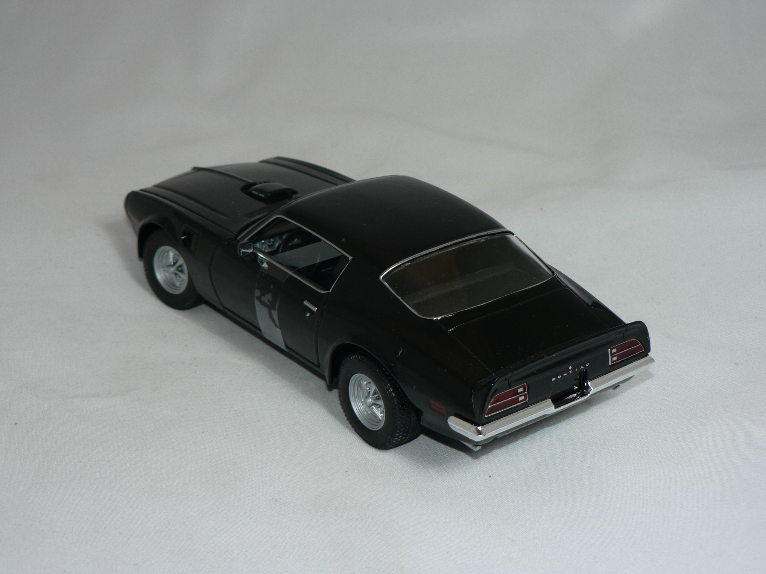 Pontiac Firebird Trans AM 1972 1:24 Welly - 2