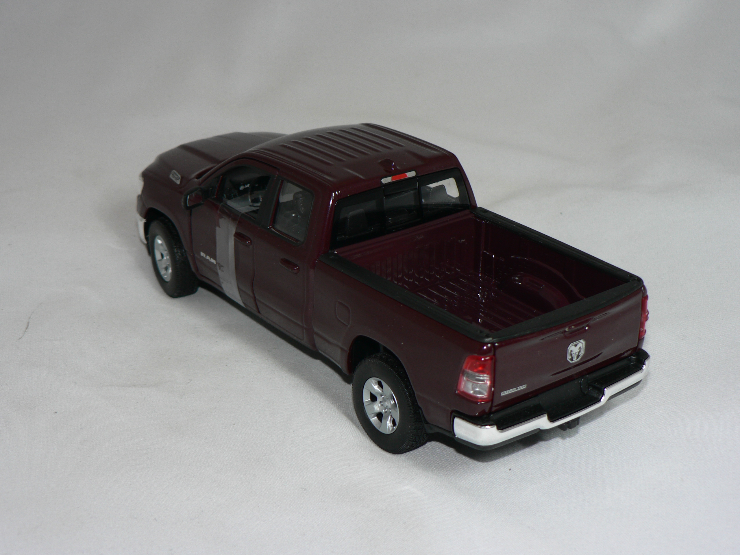 Dodge Ram 1500  2019  1:24 Welly - 2