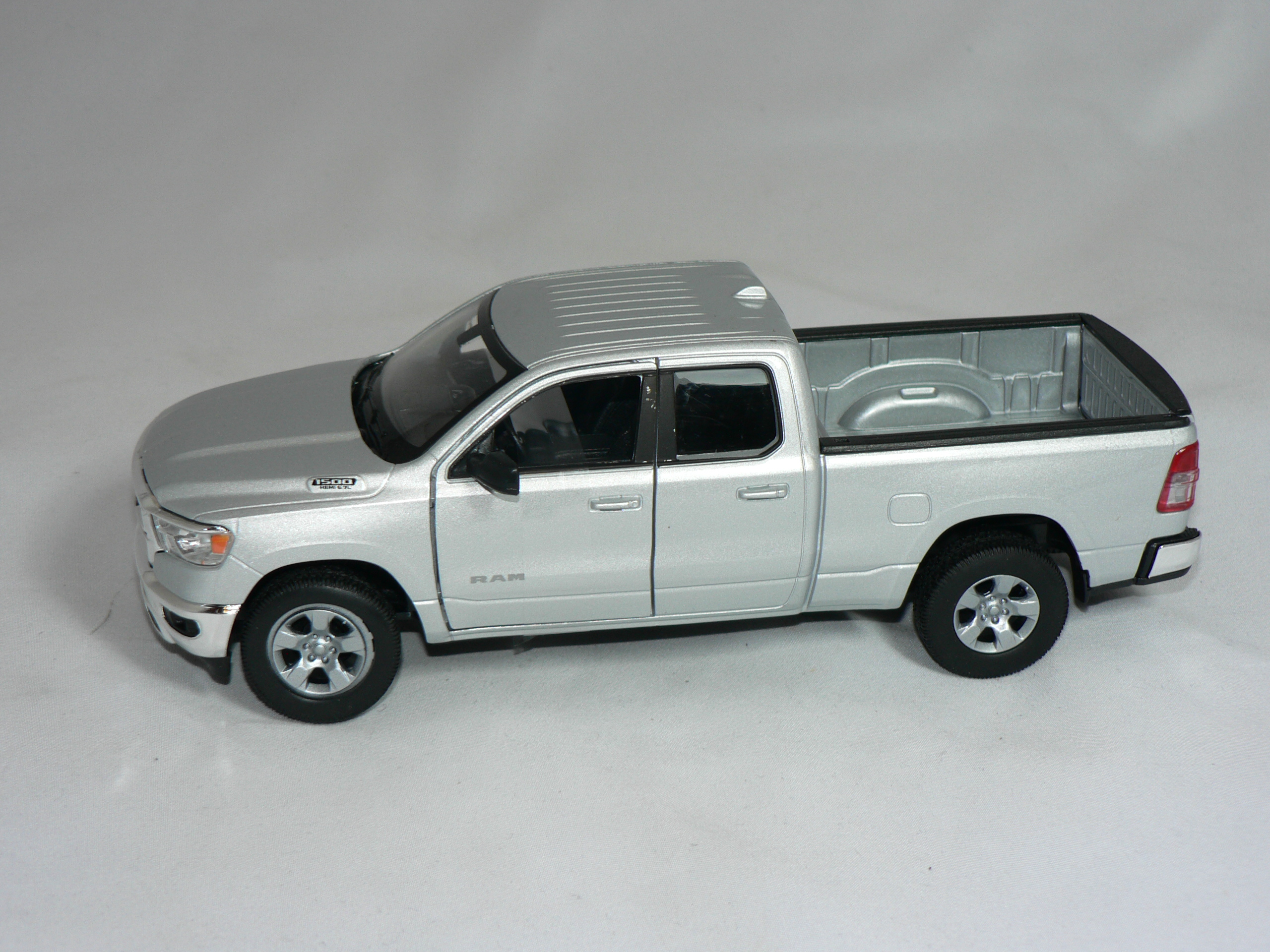 Dodge Ram 1500  2019  1:24 Welly - 3