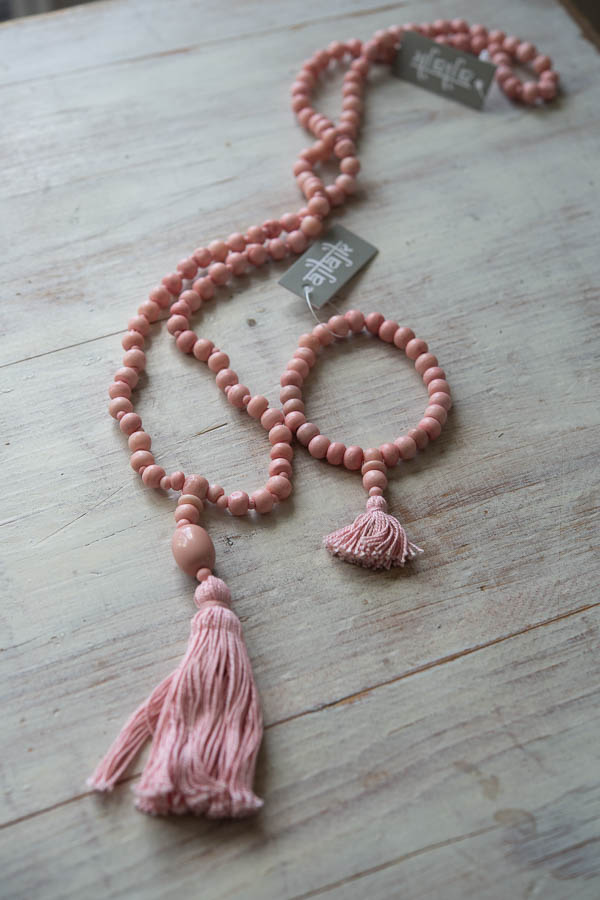 Ajlajk - Armband med tofs Light Pink - 3