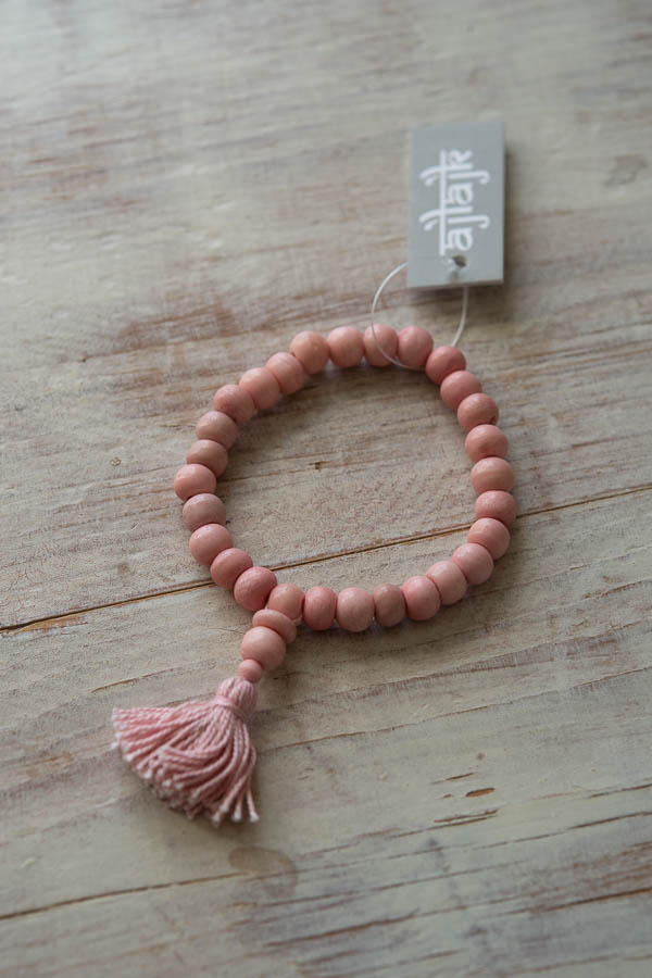 Ajlajk - Armband med tofs Light Pink
