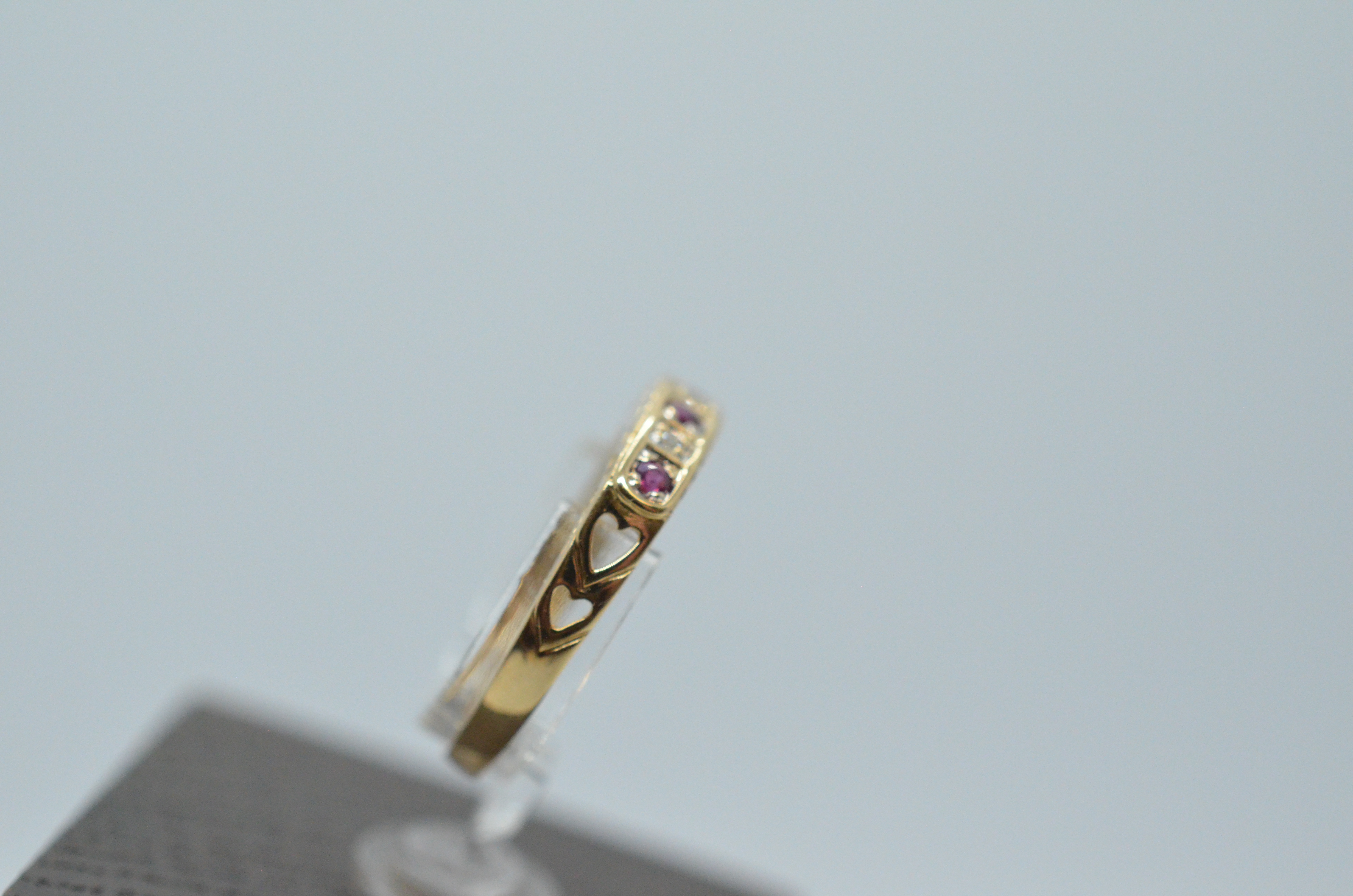 Second Hand ring with white and red gemstones - 2