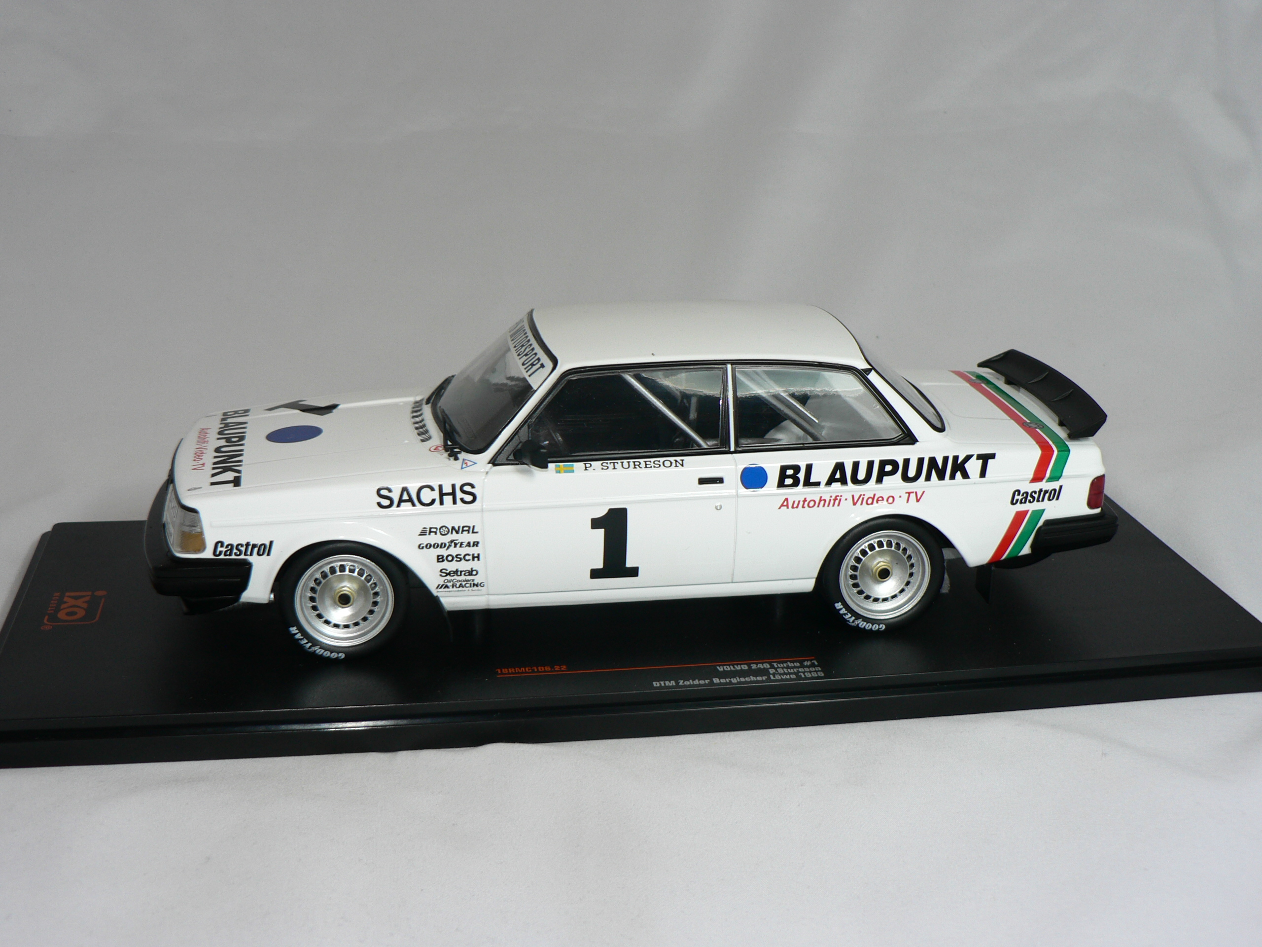 Volvo 240 Turbo  #1  1985  DTM  P.Stureson - 3