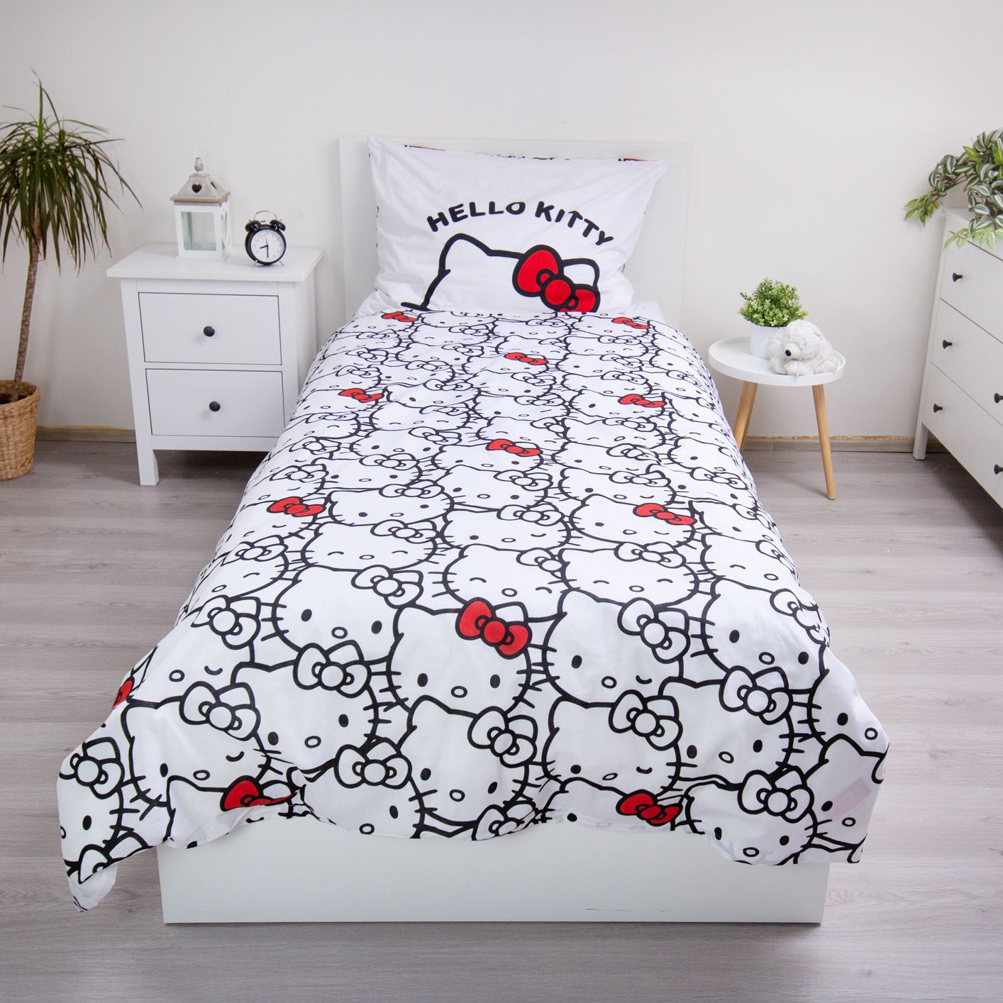 Hello Kitty Bäddset - Påslakan och Örngott 140 x 200 cm - Vändbart, 100% Bomull - 2