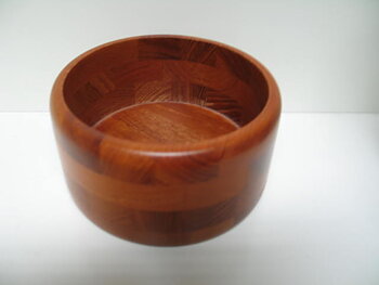 Skål i teak