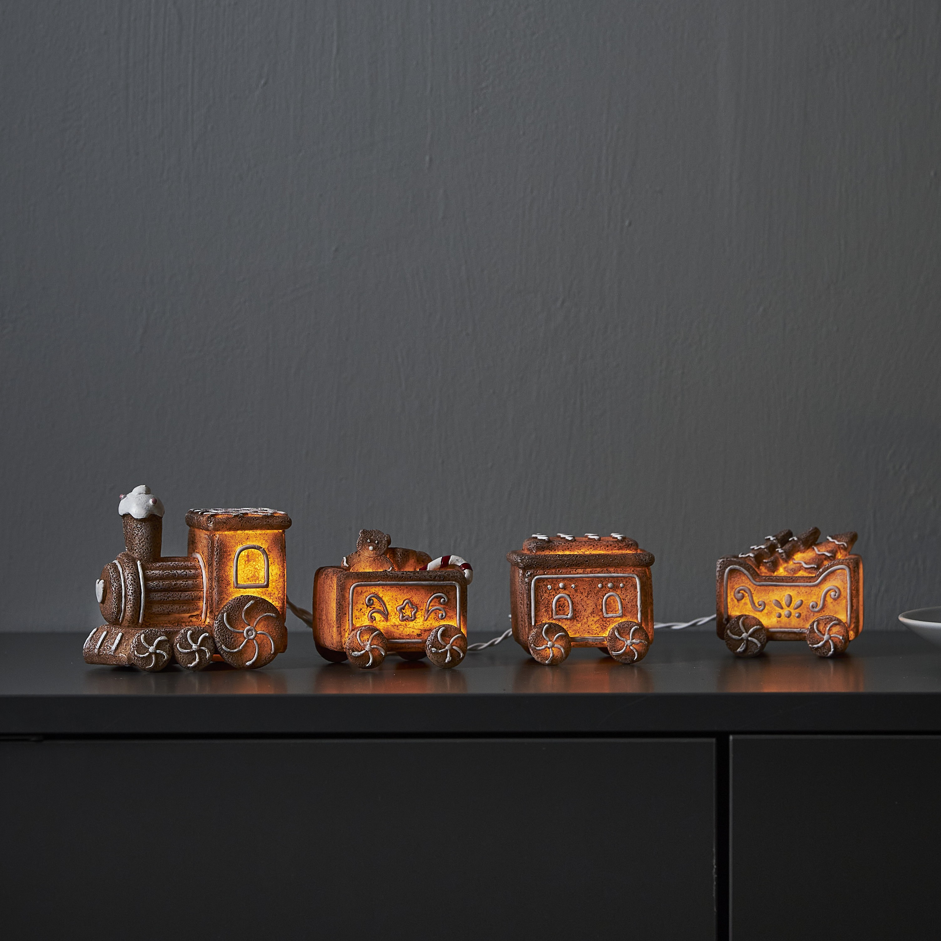 Pepparkaks-tåg inkl. belysning