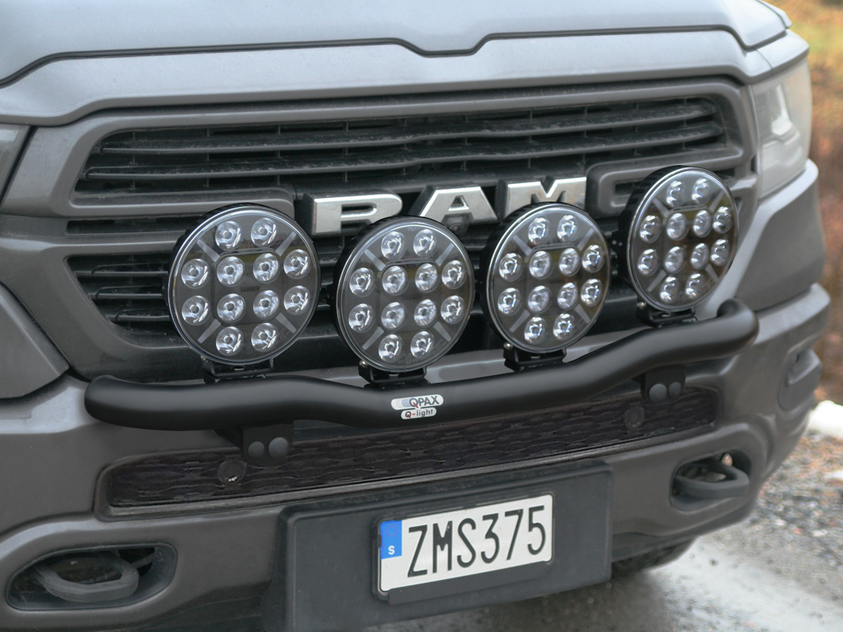 Q-LIGHT RAM 1500 DIESEL 19-24 Frontbar for 4pcs aux. lights