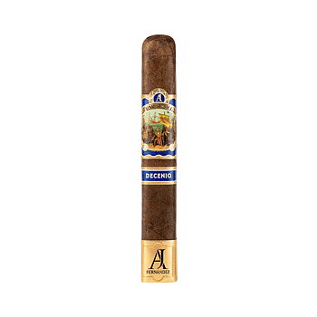 AJ Fernandez New World Decenio Robusto