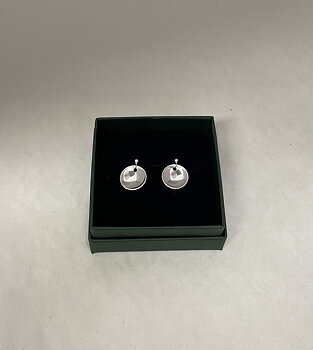 Stiftörhängen i silver