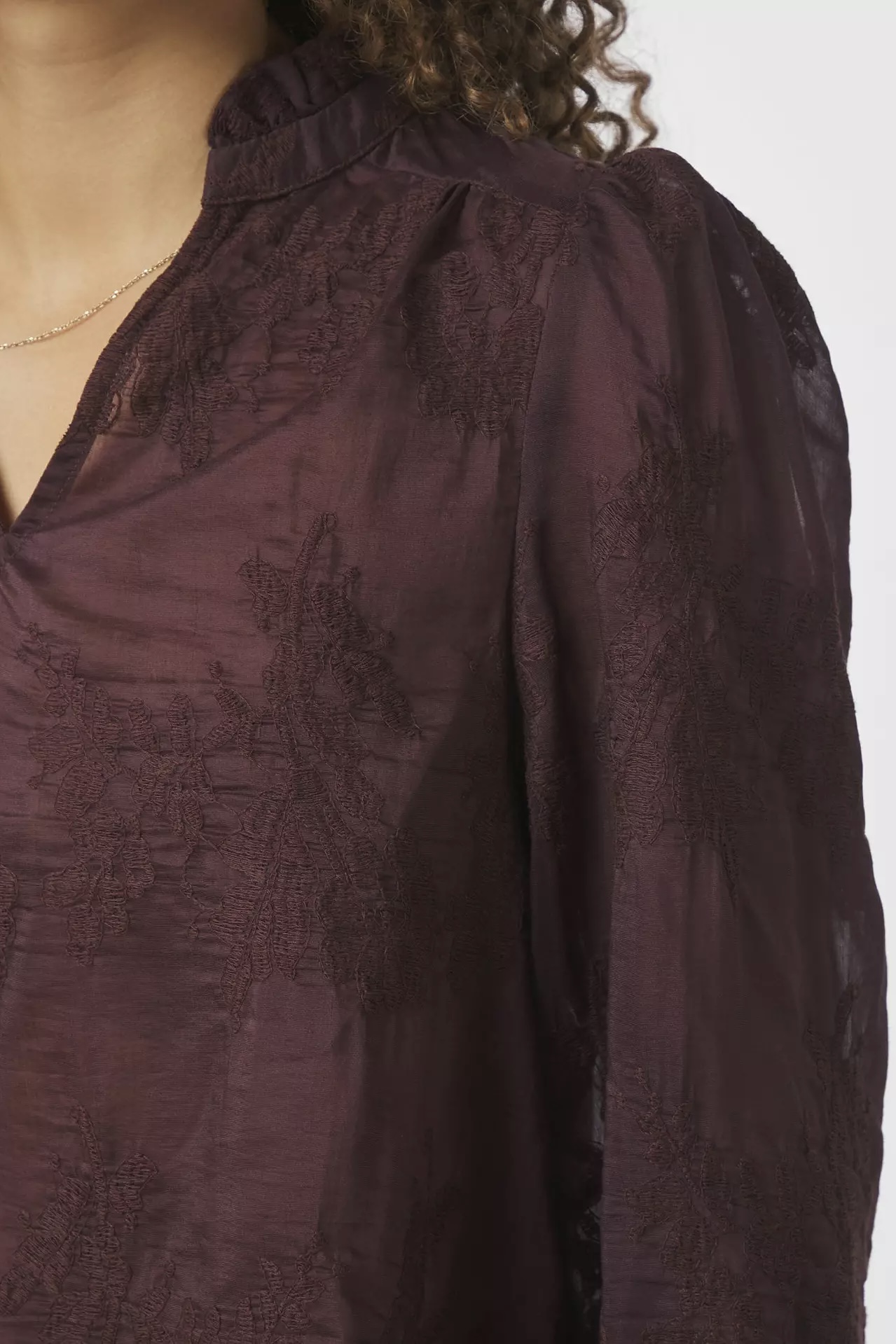 Neo Noir  - Amara Big Embroidery Blouse Burgundy - 4