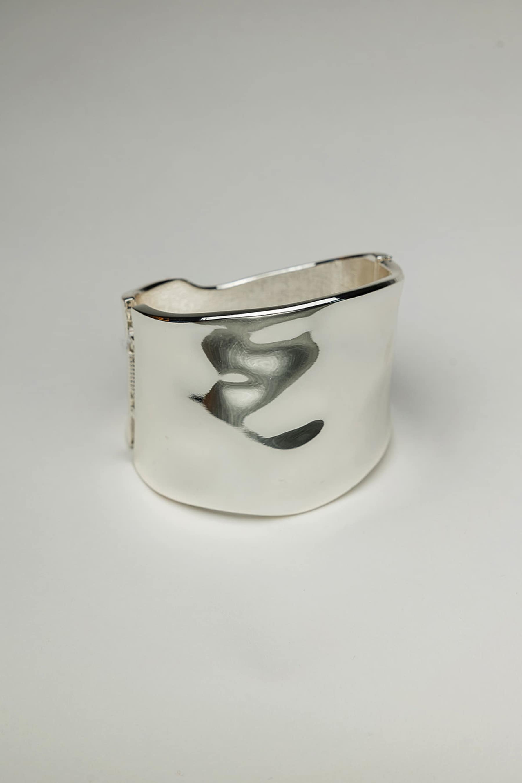 Bow 19 - Bold Bracelet Silver - 2