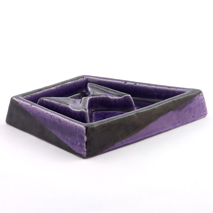 Vilhelm Bjerke-Petersen (Fasett 1951) Purple Modern Bowl 18/3 cm