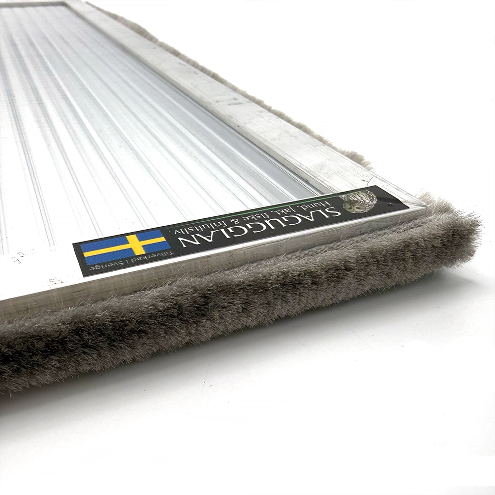 Brush strip for the dog door from Slagugglan