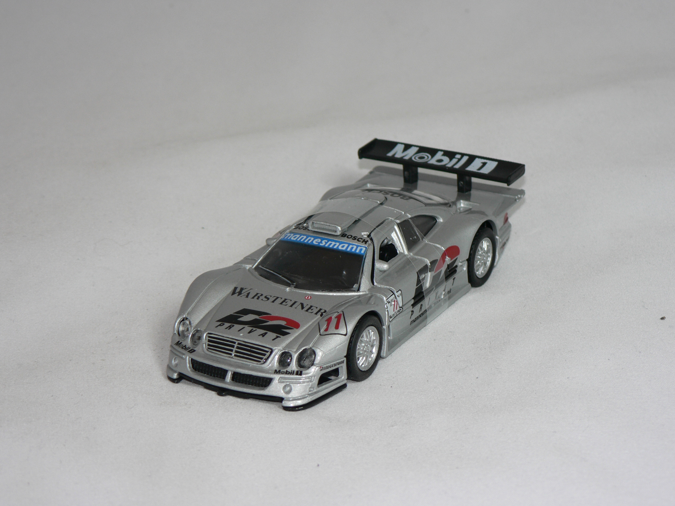 Mercedes -Benz  CLK GTR  1:38  Welly