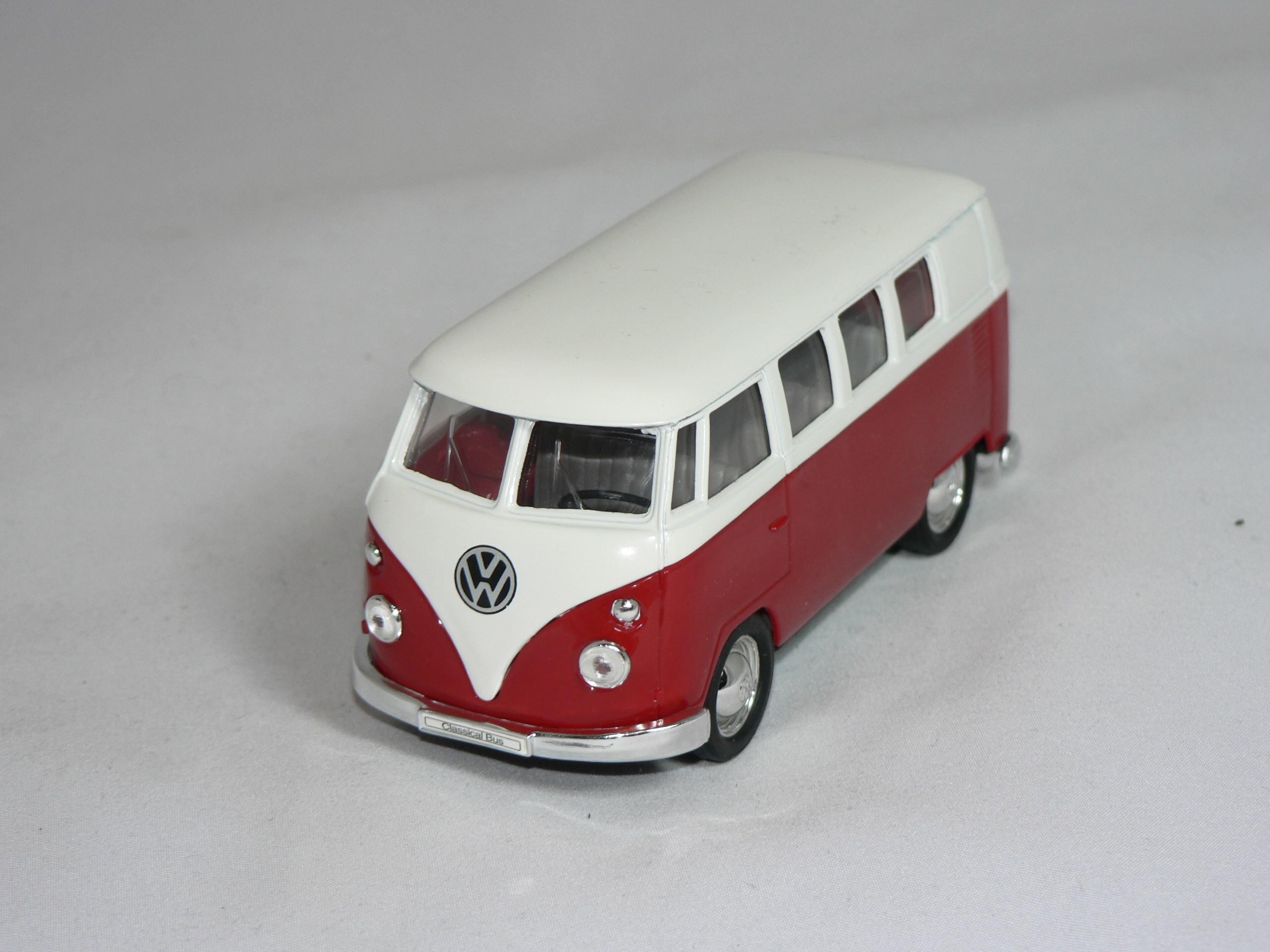 VW  Buss  1:38  Welly