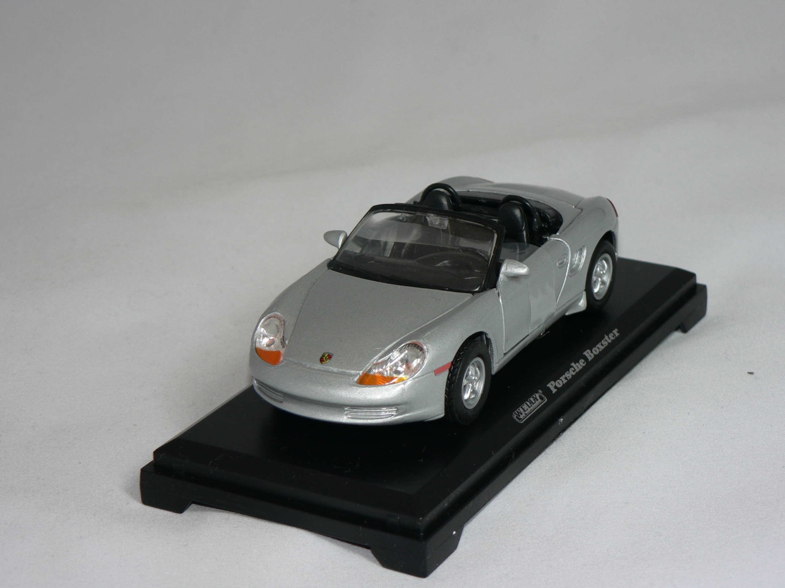 Porsche   Boxster1:38  Super Auto ( Welly )