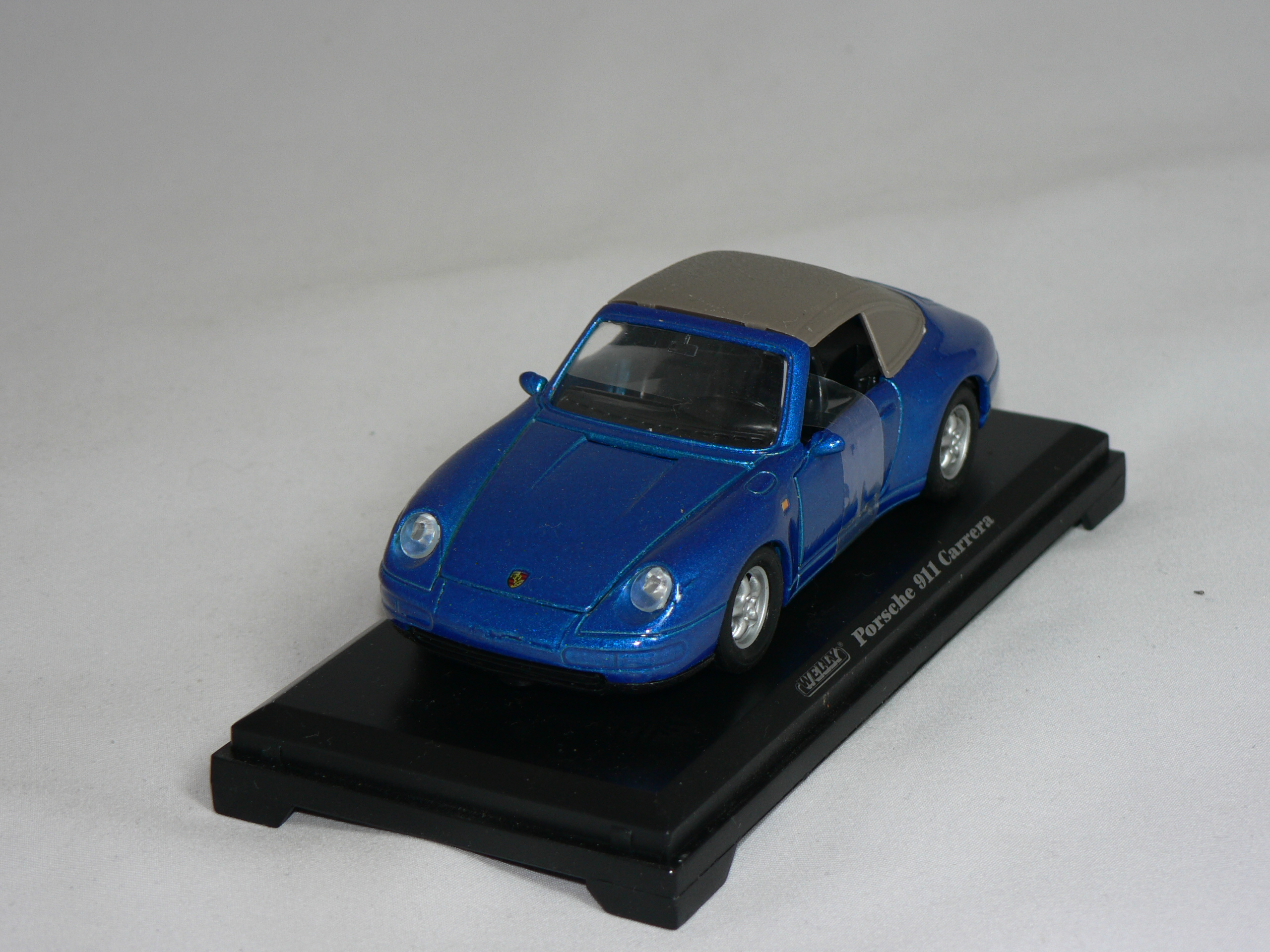 Porsche  911 Carrera  1:38  Super Auto ( Welly )