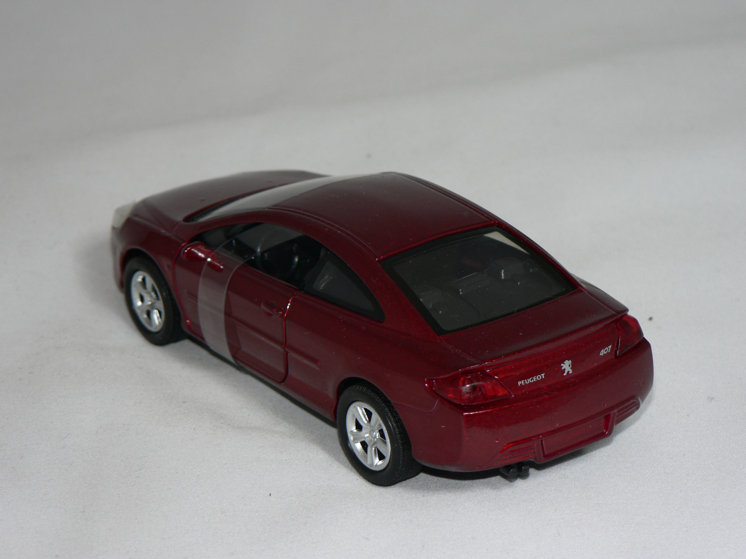 Peugeot 407  Coupe  1:32 New Ray - 2