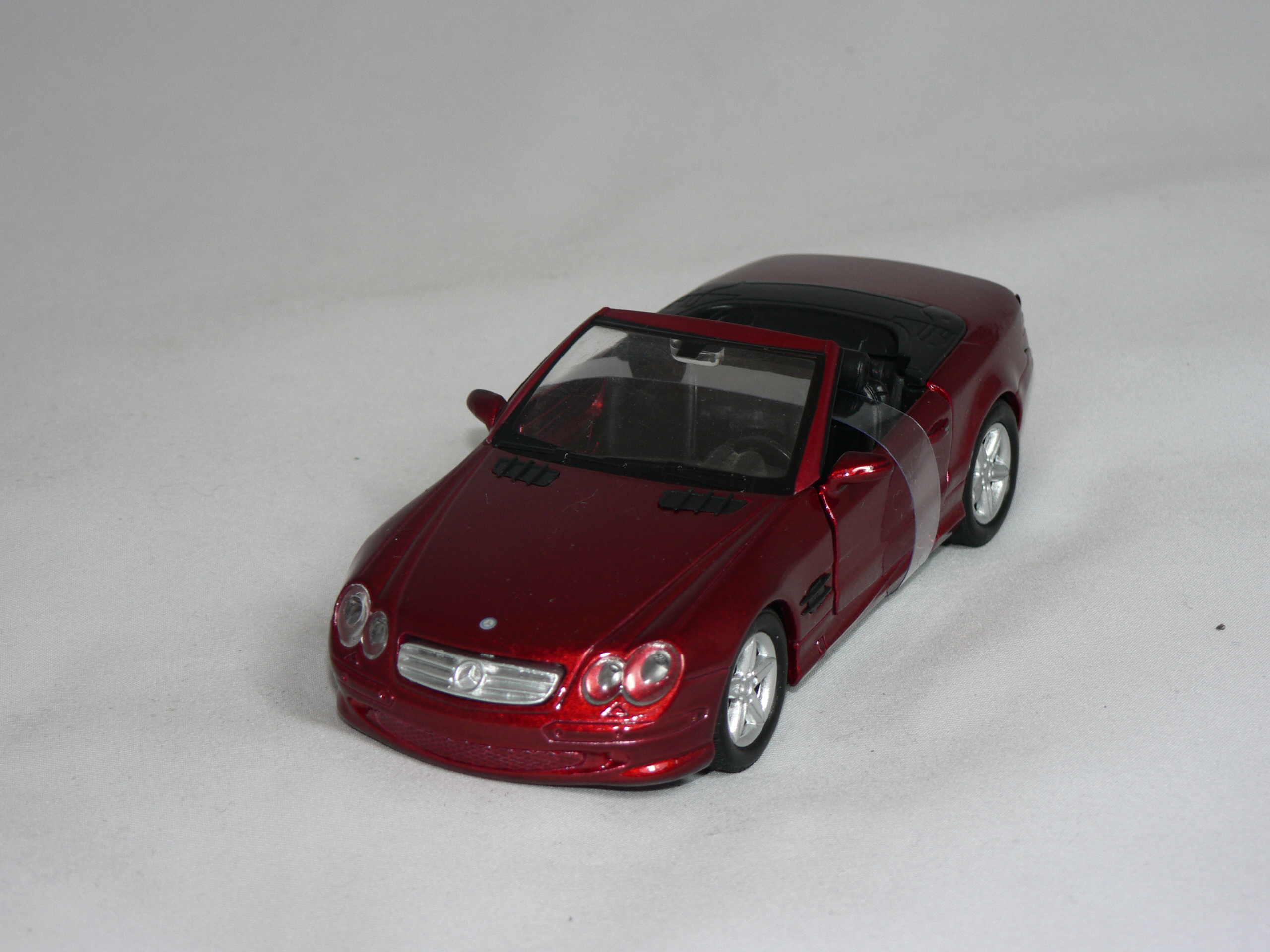 Mercedes-Benz  SL 500  1:32 New Ray