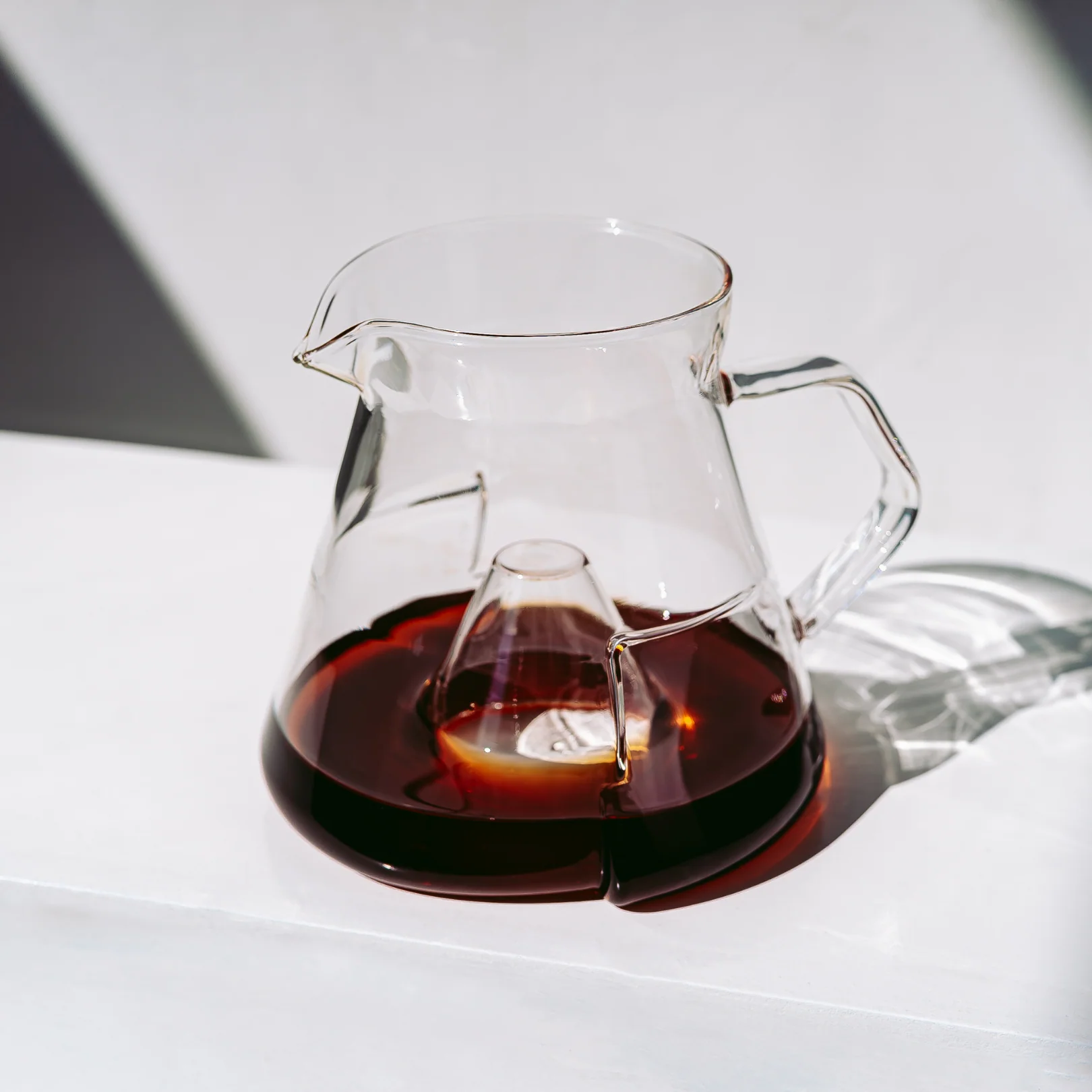 Icosa Brewhose - Cyclone -Karaff - Glas  -  330ml - 2