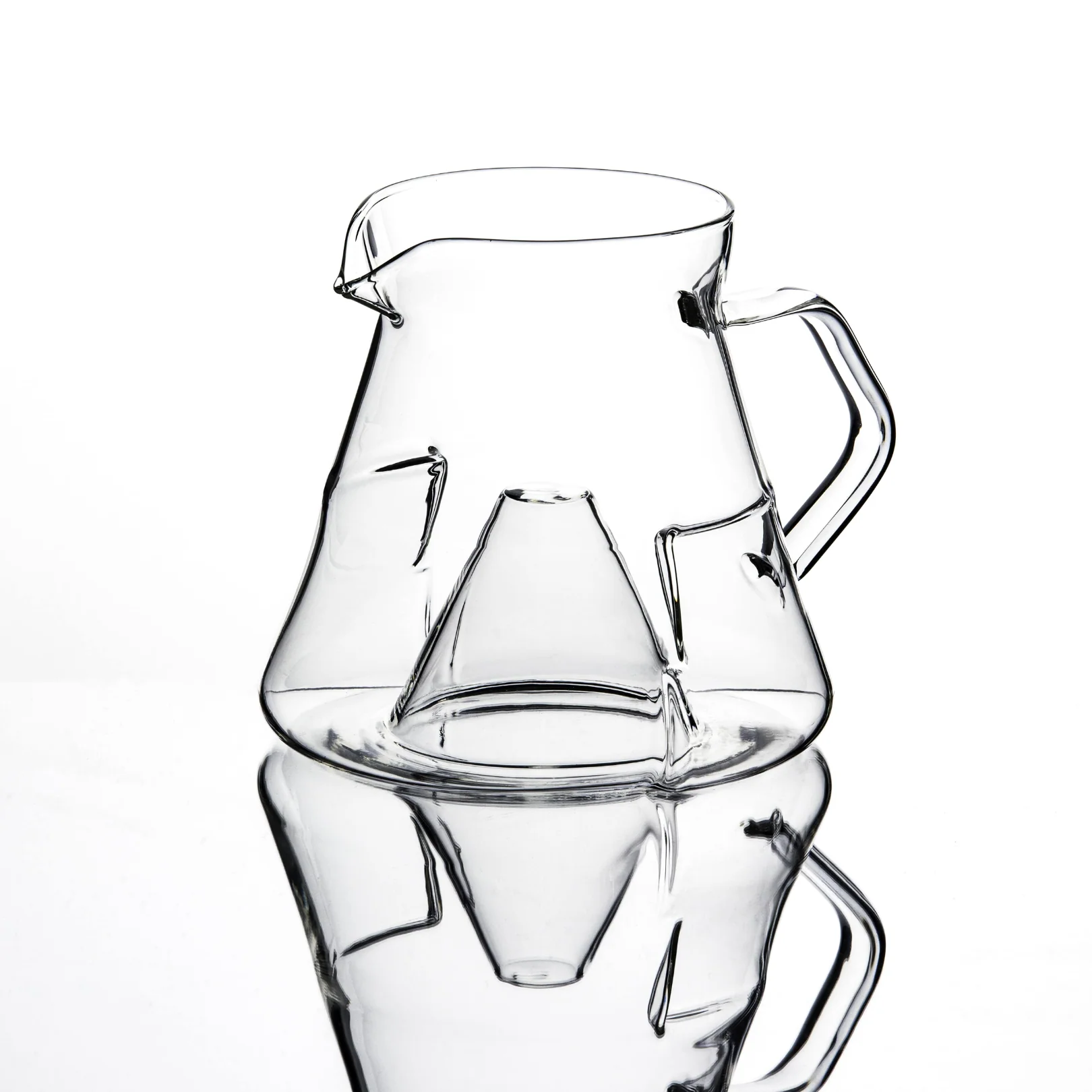 Icosa Brewhose - Cyclone -Karaff - Glas  -  330ml