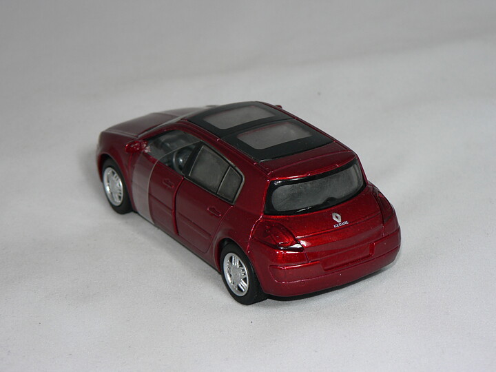Renault  Megane  1:32 New Ray