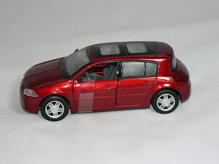 Renault  Megane  1:32 New Ray