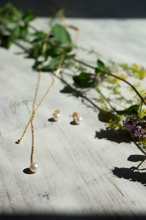 Kum Kum - Pearl Ball Necklace Gold - 4