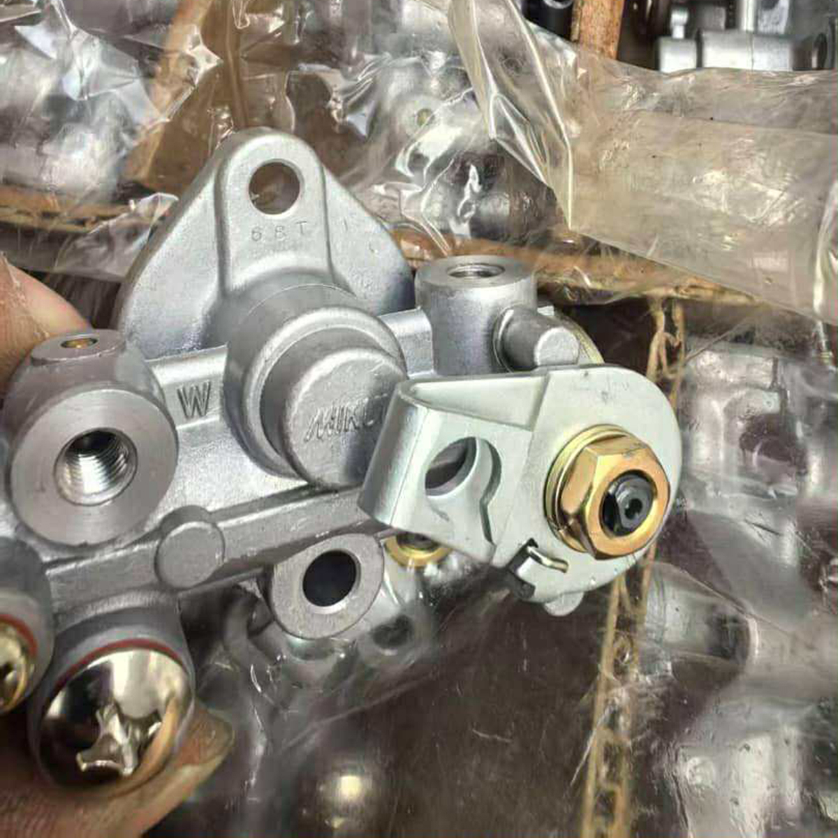 Oljepump NOS Suzuki K50, 16100-19014