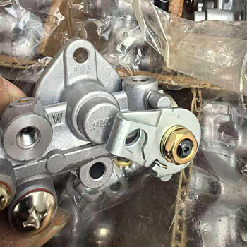 Oliepumpe NOS Suzuki K50, 16100-19014