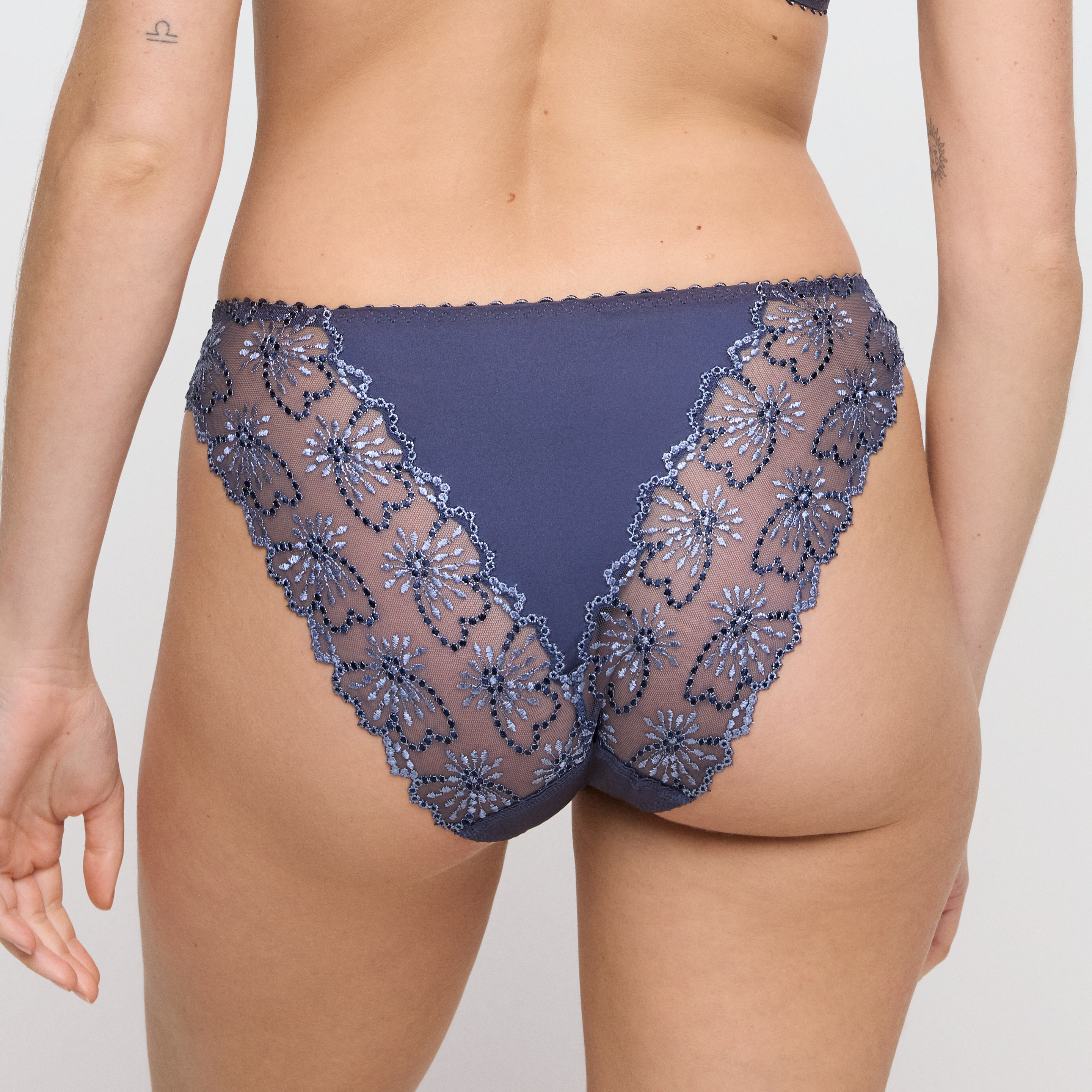 MARIE JO - JANE ITALIAN BRIEF - 2