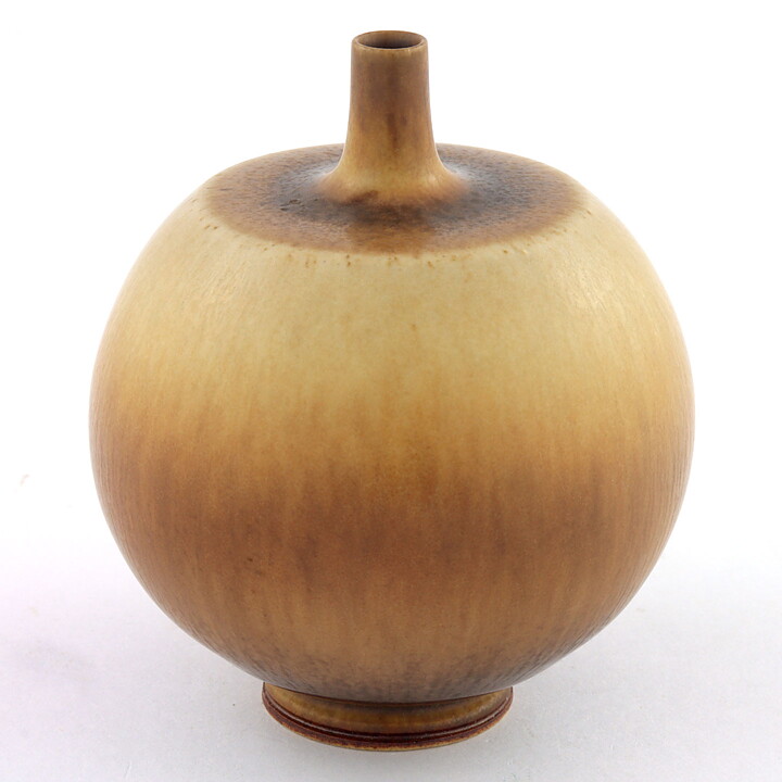 ベルント・フリーベリ  一点もの  茶色のベース  (7cm)  1970年