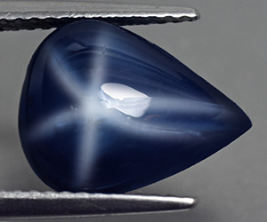 Impresionante zafiro estrella azul natural en forma de pera de 6,45 ct - 2