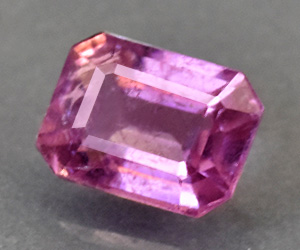 Piedra preciosa de turmalina rosa chicle natural de corte esmeralda de primera calidad - 3