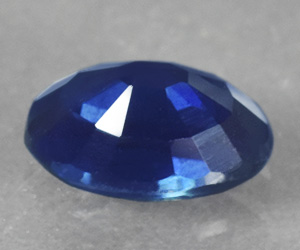 Impresionante zafiro azul natural de primera calidad de 0,72 ct de Ceilán, Sri Lanka. - 2