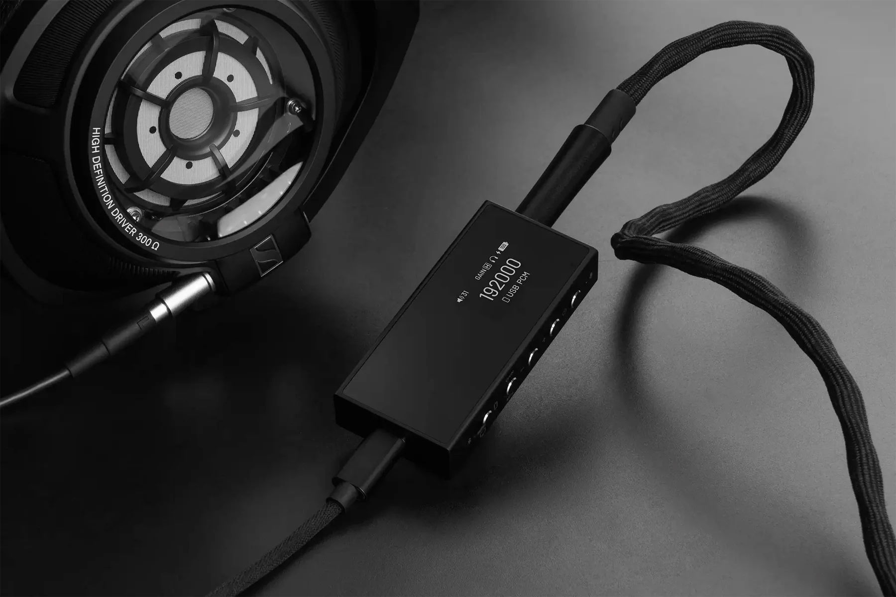 Questyle M18i - Mobile headphone amplifier with DAC - 5