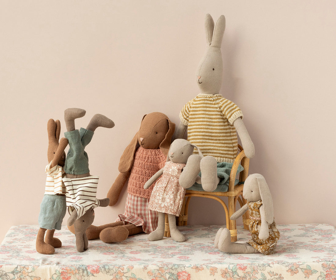 Rabbit, Size 3 Classic  Knitted shirt and pants - Maileg - 2