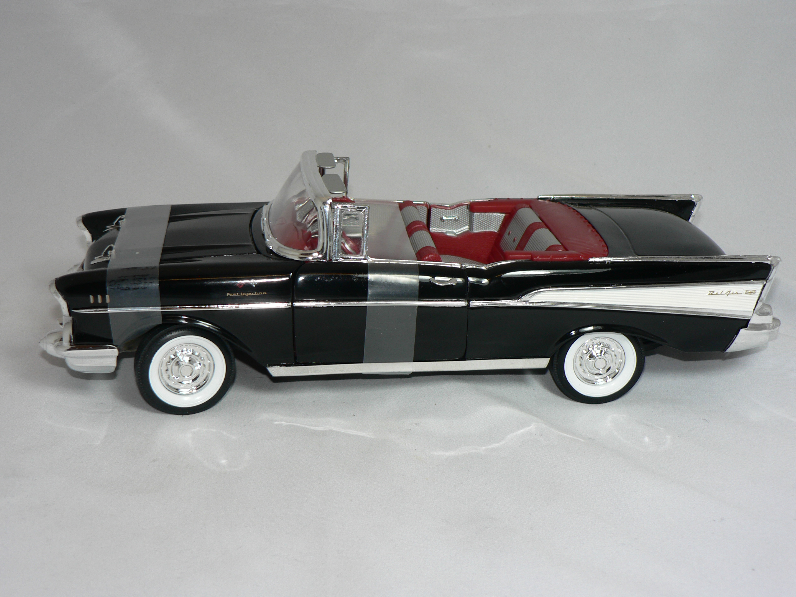 Chevrolet  Bel Air  1957  1:18  Ertl - 3