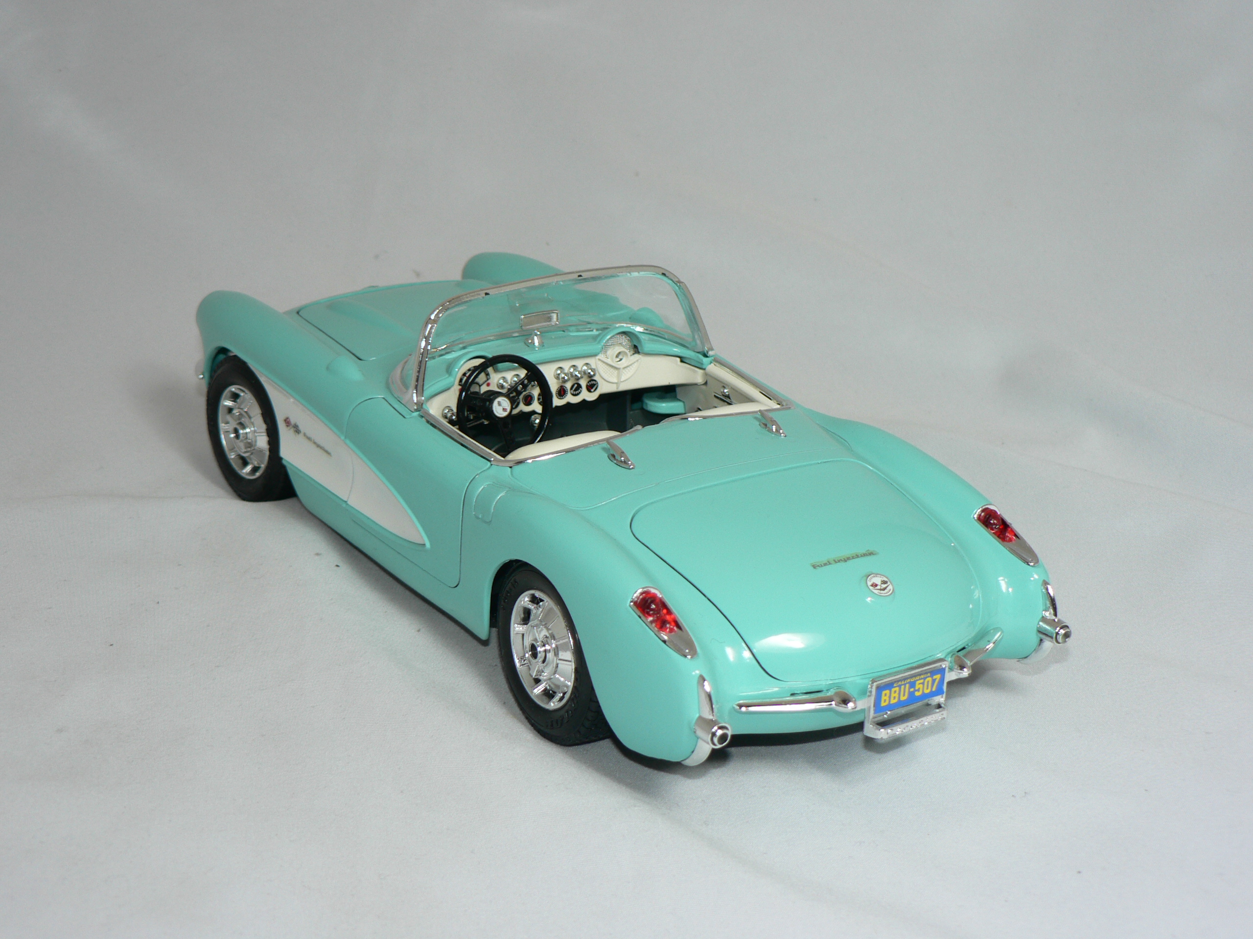 Chevrolet Corvette -1957  1:18  Burago - 2