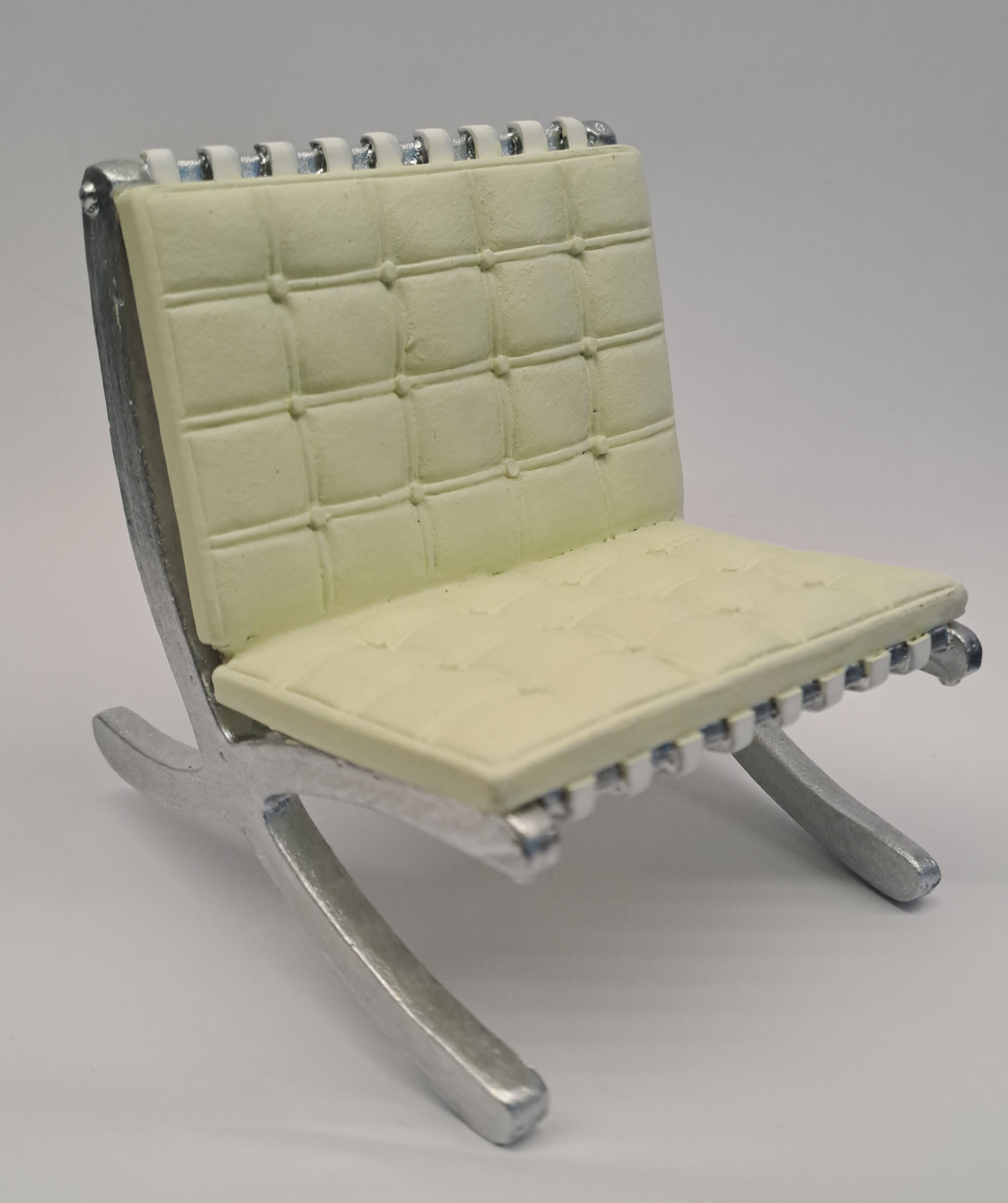 Chair Barcelona white