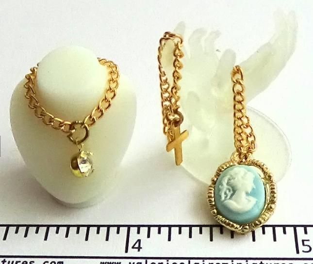 Make 3 necklaces in gold - kit from Valerie Claire Miniatures - 2