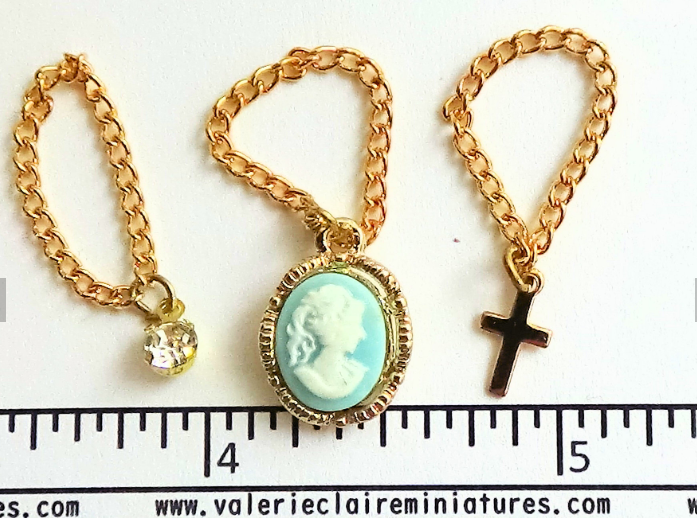 Make 3 necklaces in gold - kit from Valerie Claire Miniatures